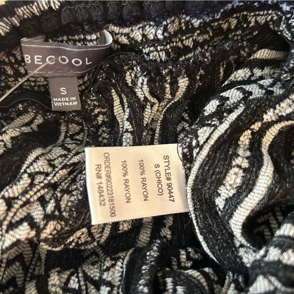 BE COOL Gray & black Strapless casual Romper shorts Sz-S. K11 - Picture 6 of 8